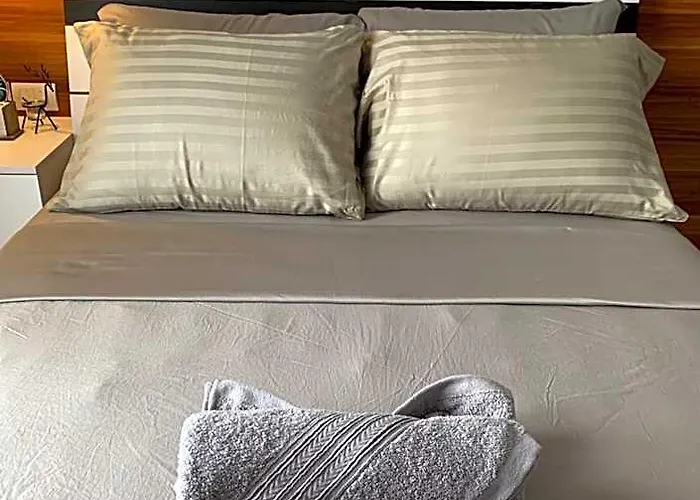 Aparthotel Neat And Cozy Minimalist Cebu